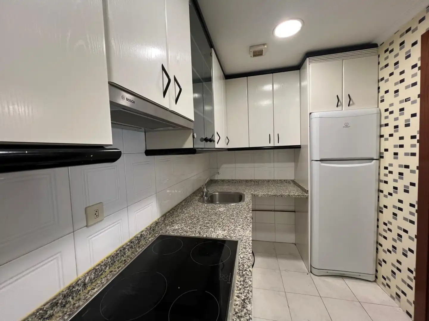Küche von Wohnung zum Verkauf in  Logroño mit Heizung, Parkett und Terrasse
