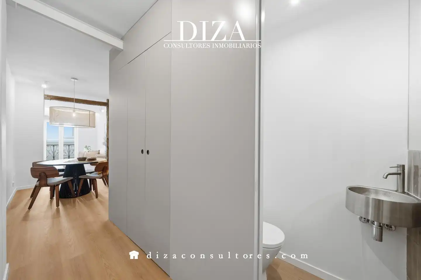 Dormitori de Apartament en venda en Madrid amb Aire condicionat, Calefacció i Moblat
