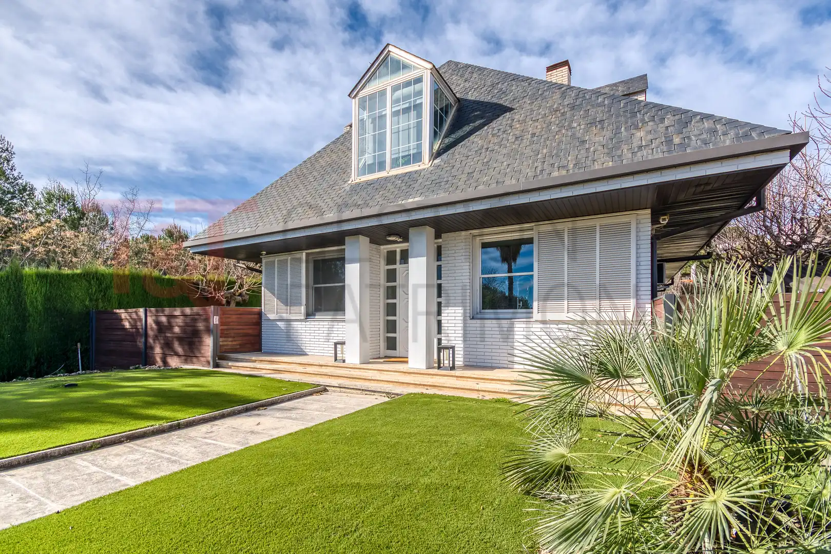 Vista exterior de Casa o chalet en venta en Canovelles con Aire acondicionado, Calefacción y Jardín privado