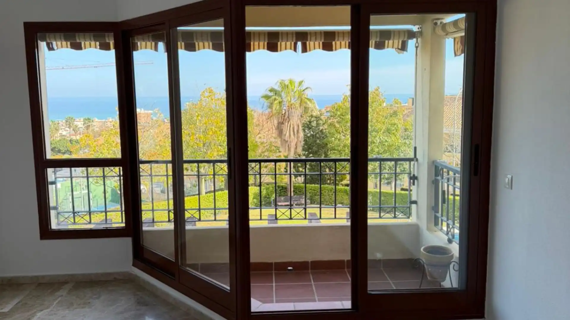 Vista exterior de Apartamento en venta en Torremolinos con Aire acondicionado, Calefacción y Terraza