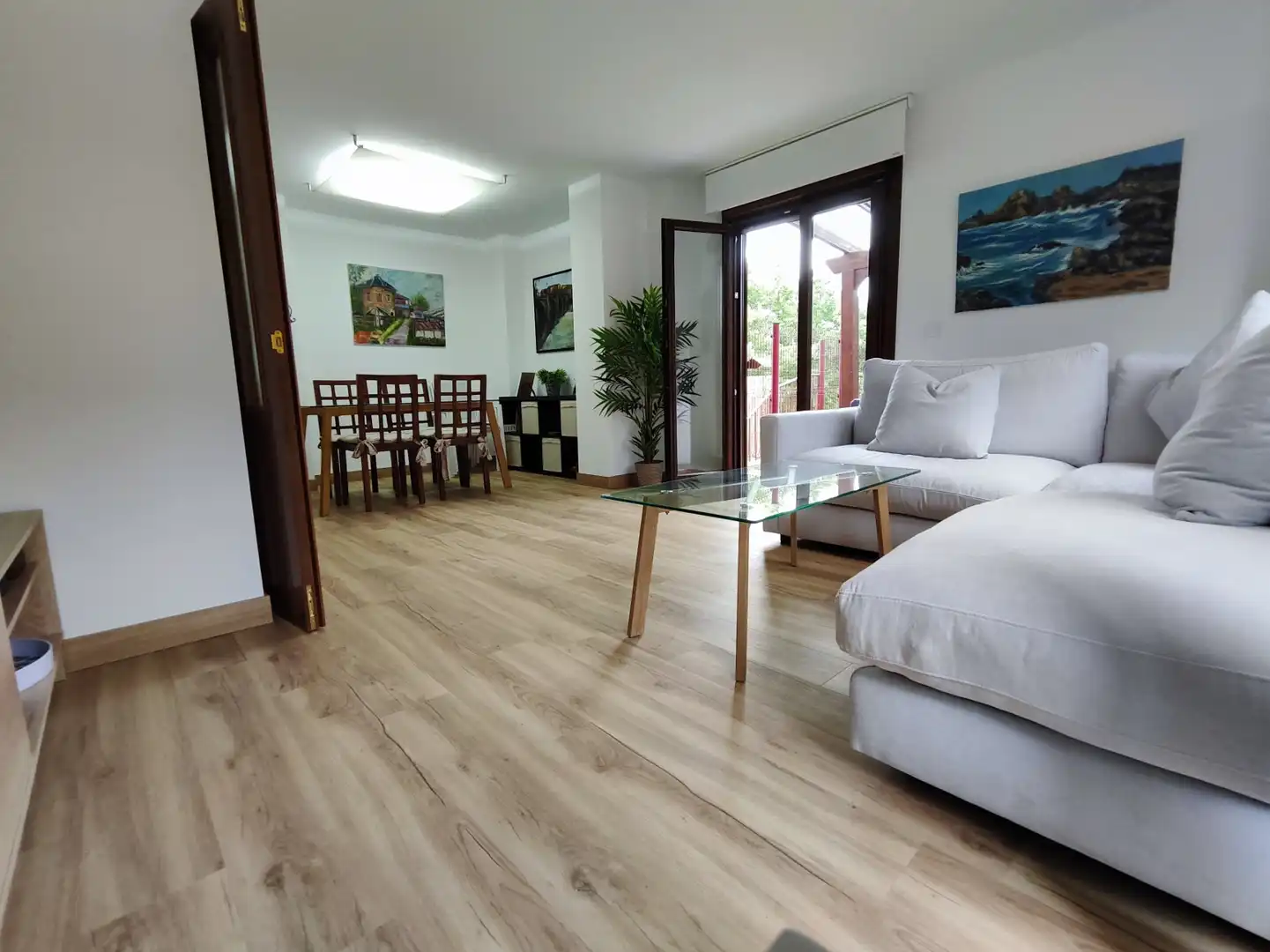 Sala de estar de Casa adosada en venta en Sojuela con Calefacción, Jardín privado y Parquet
