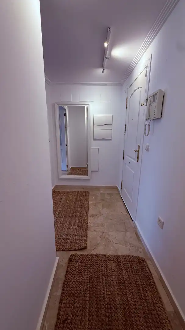 Wohnung zum Verkauf in Marbella mit Klimaanlage, Terrasse und Abstellraum