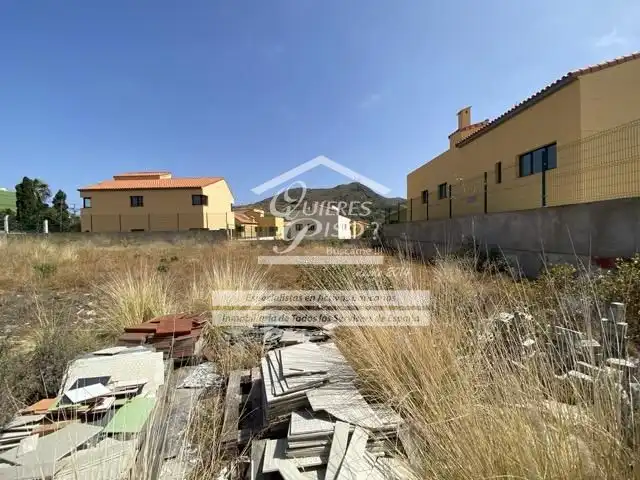 Edificio en venta en A Los Hoyos, Tafira