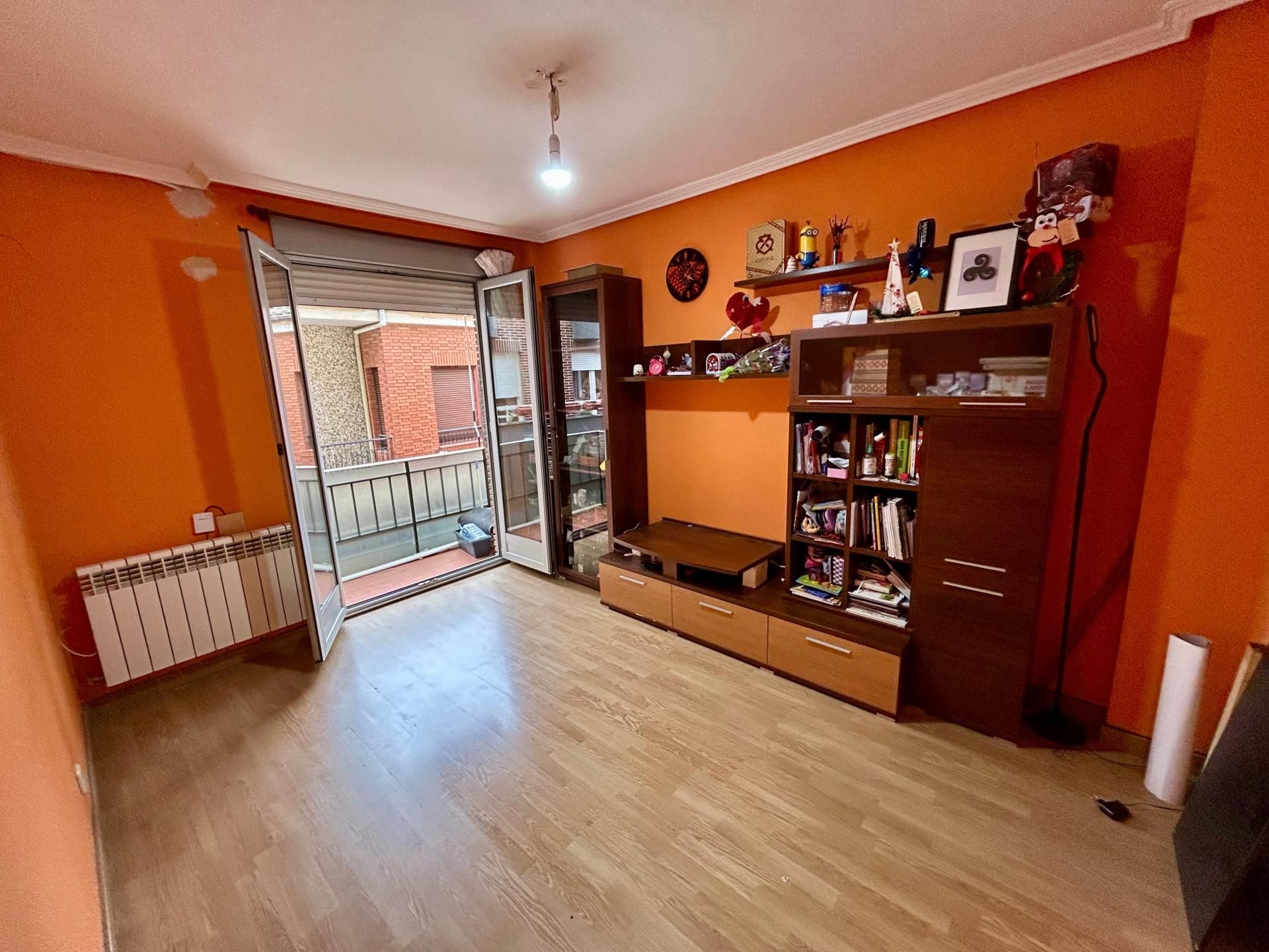 Bedroom of Flat for sale in Valencia de Don Juan  with Heating and Terrace