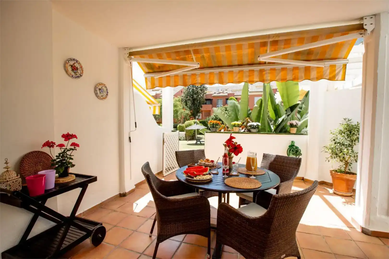 Terrassa de Apartament de lloguer en Marbella amb Aire condicionat, Piscina i Balcó