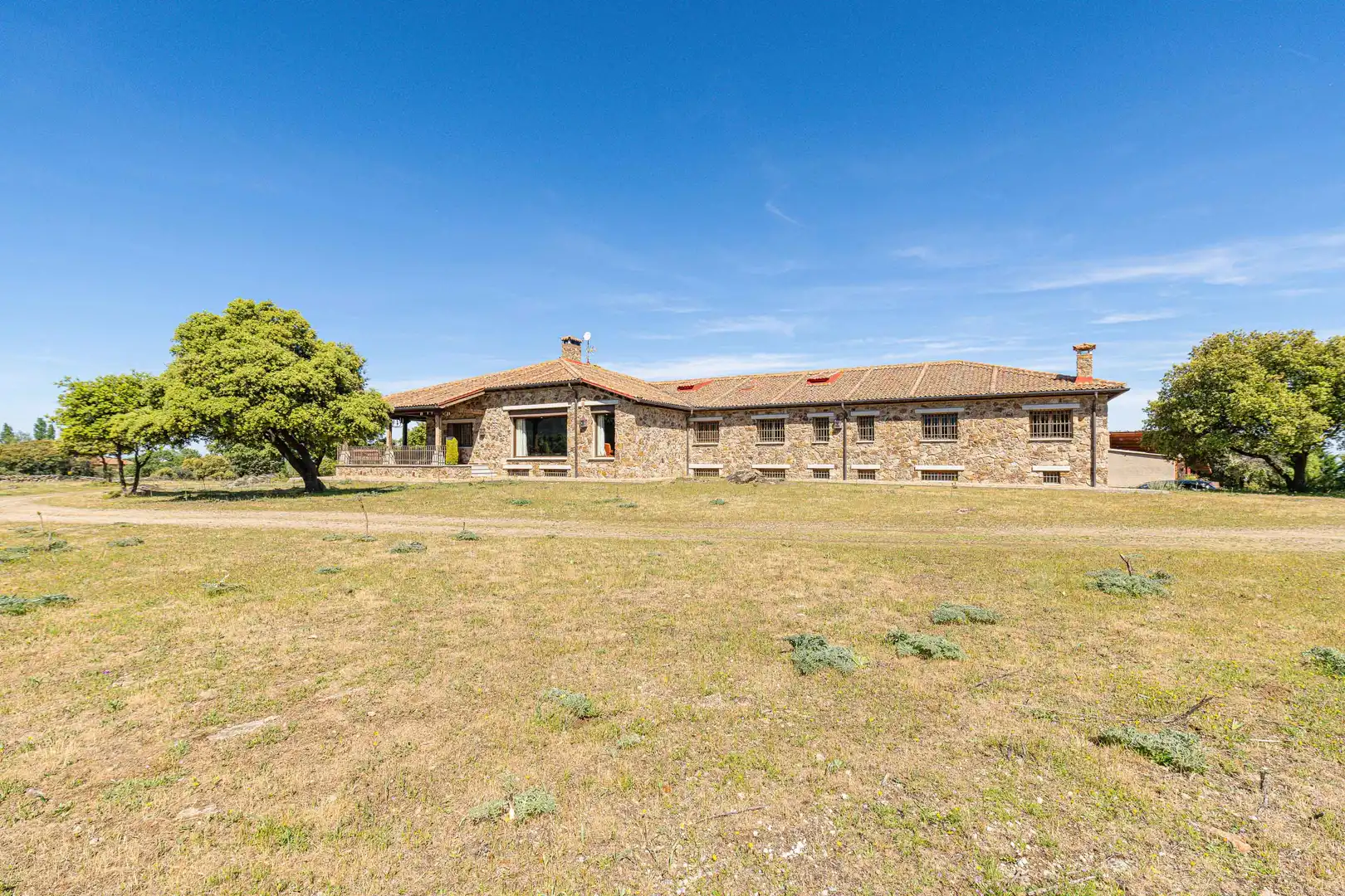 Vista exterior de Casa o xalet en venda en Ortigosa del Monte amb Calefacció, Jardí privat i Terrassa