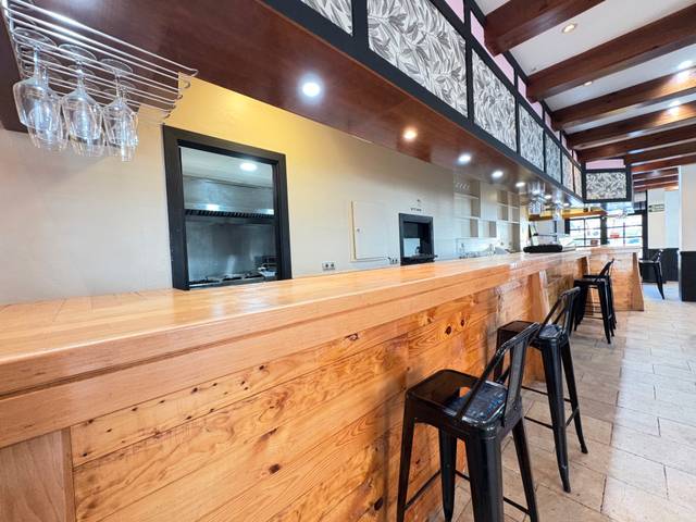 Local comercial en Alquiler en Sur