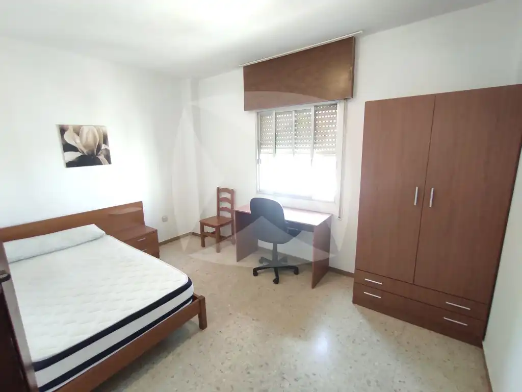 Bedroom of Flat for rent in Badajoz  with Terrace, Furnished and Oven
