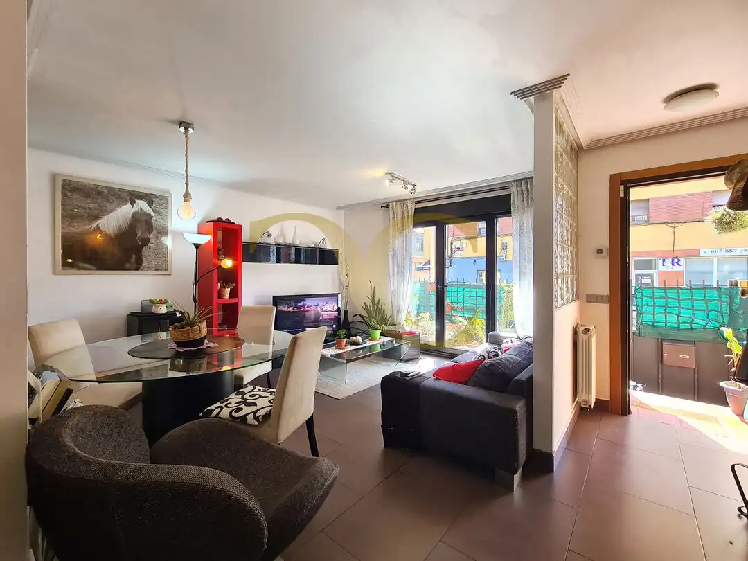 Sala de estar de Casa adosada en venta en Gijón  con Calefacción, Jardín privado y Terraza