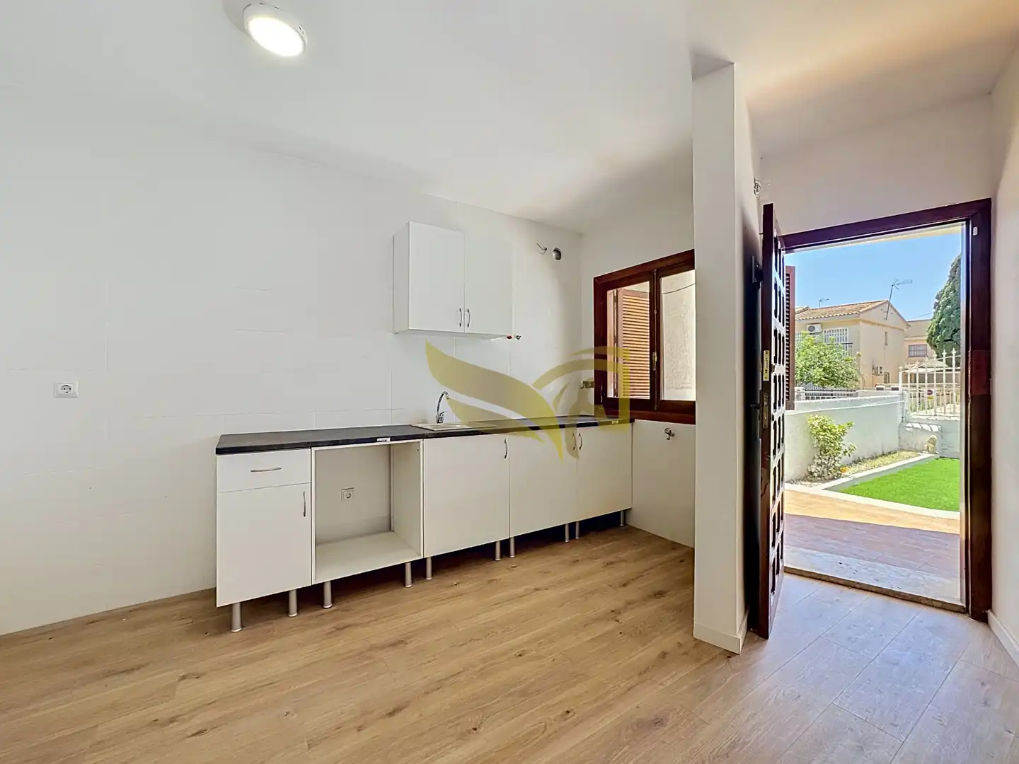 Küche von Wohnung zum Verkauf in Los Alcázares mit Parkett, Terrasse und Abstellraum