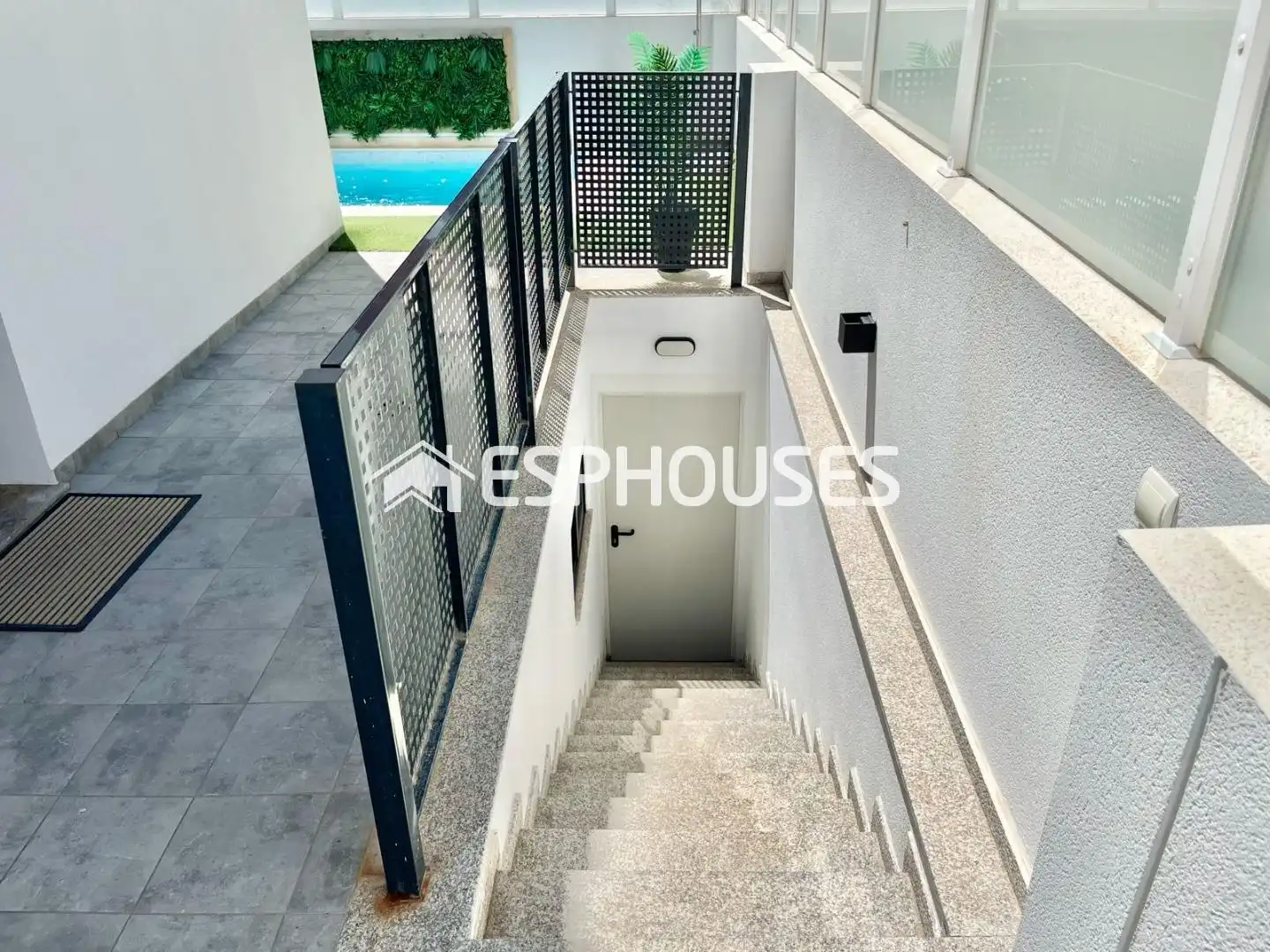 Vista exterior de Casa o chalet en venta en Guardamar del Segura con Aire acondicionado, Trastero y Piscina