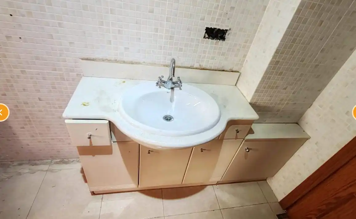Bany de Casa adosada en venda en Cabanes (Girona) amb Balcó