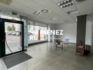 Local comercial de lloguer a Plaza de Isaac Peral