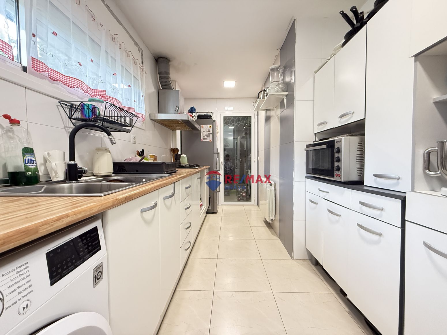 Kitchen of Flat for sale in La Jonquera  with Heating, Private garden and Parquet flooring