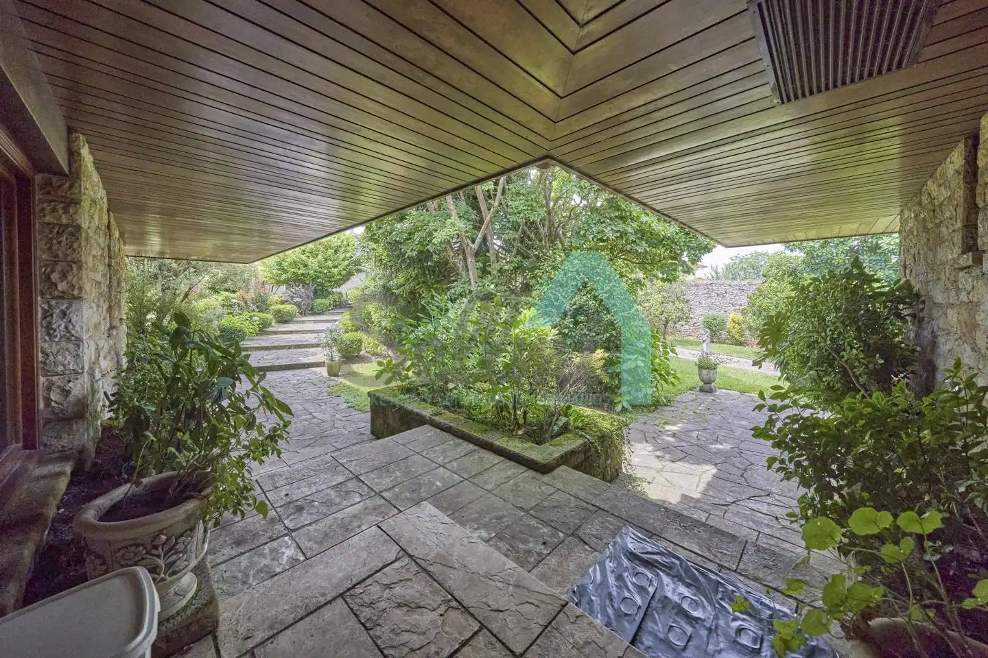 Jardí de Casa o xalet en venda en Gijón  amb Aire condicionat, Jardí privat i Parquet
