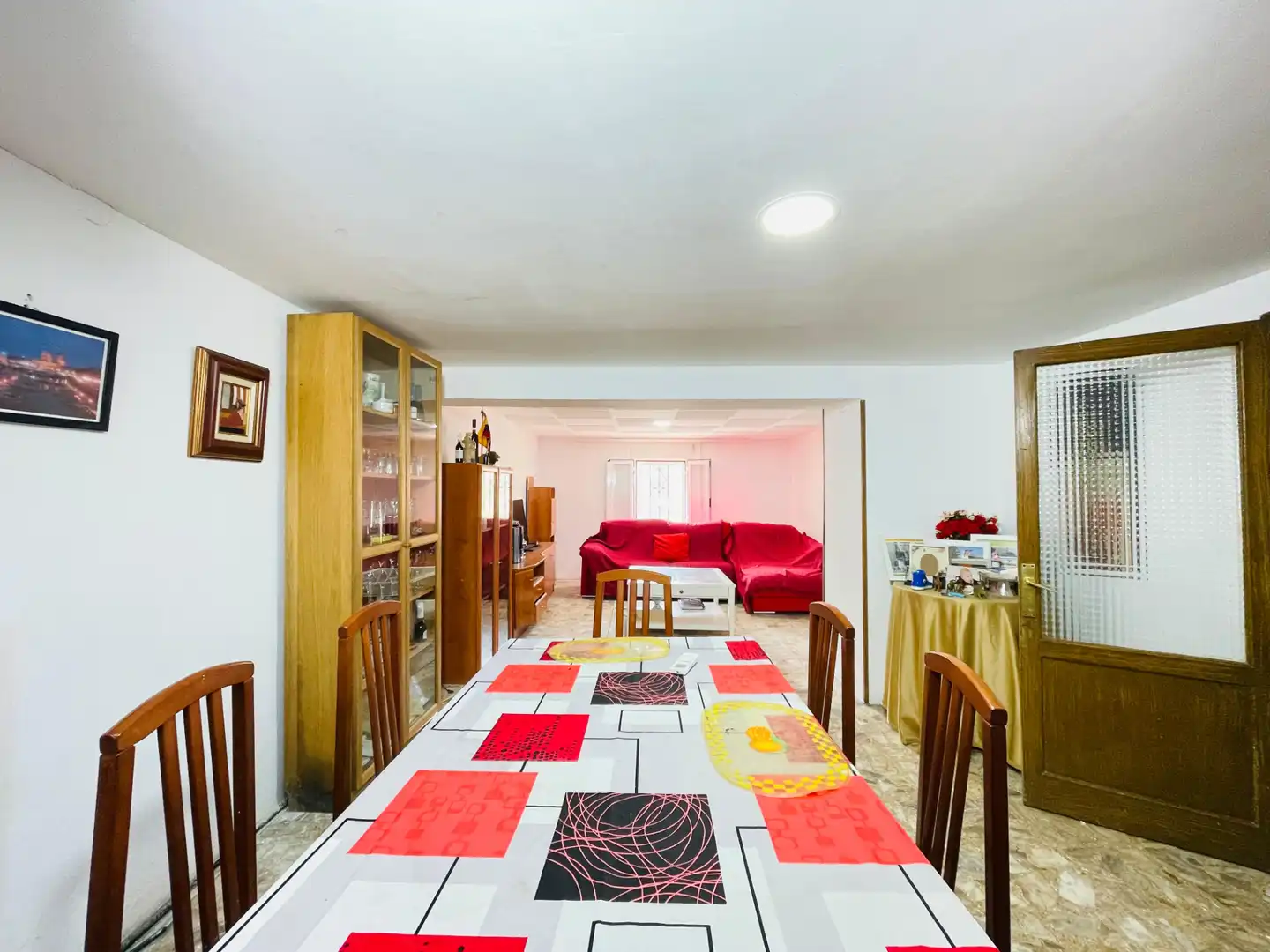 Menjador de Casa o xalet en venda en Nuez de Ebro amb Aire condicionat, Calefacció i Jardí privat