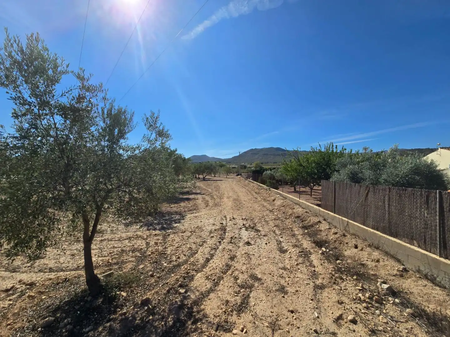 Rustikales Grundstück zum Verkauf in Salinas