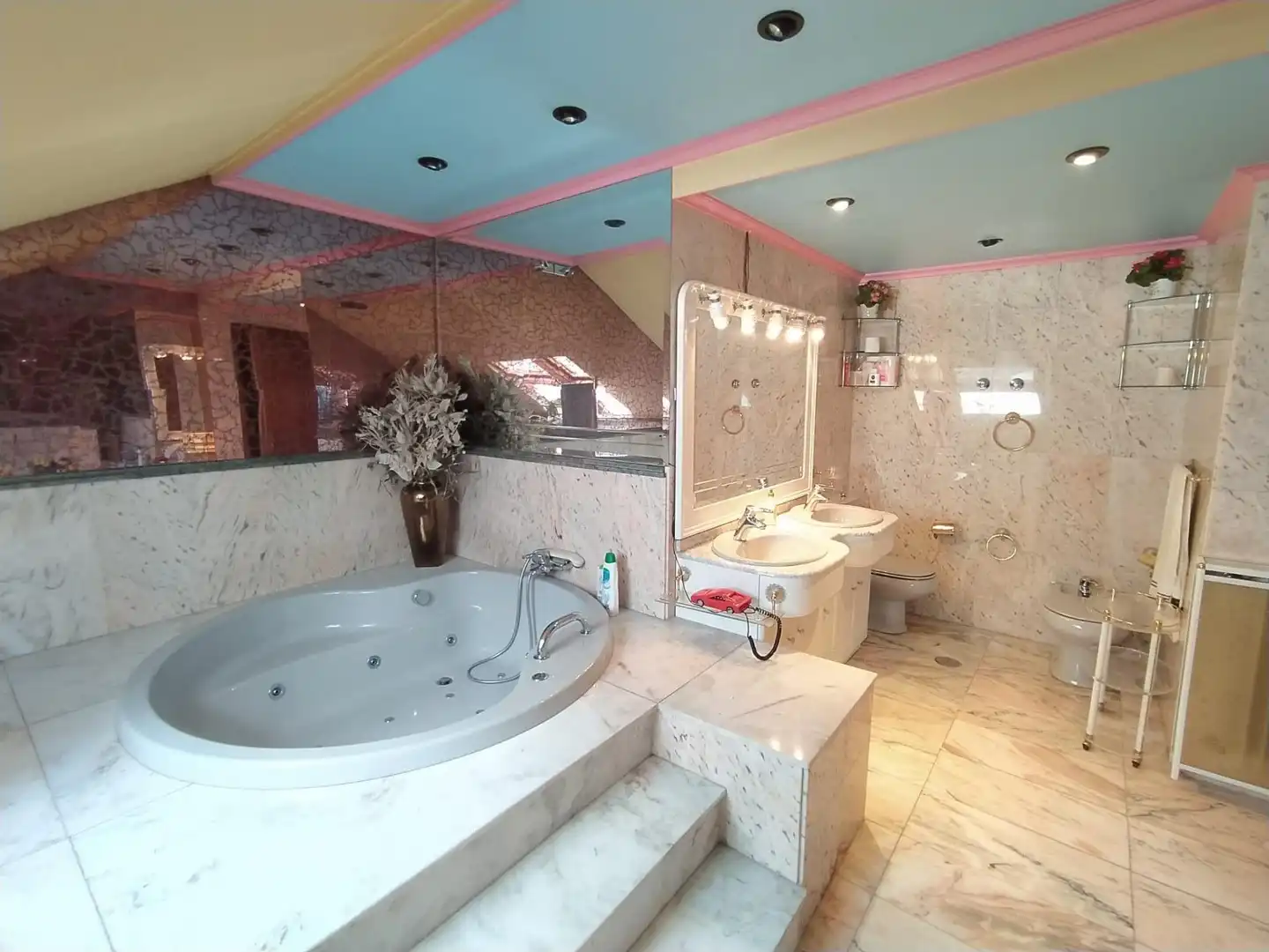 Baño de Dúplex en venta en Ponferrada con Calefacción, Parquet y Trastero