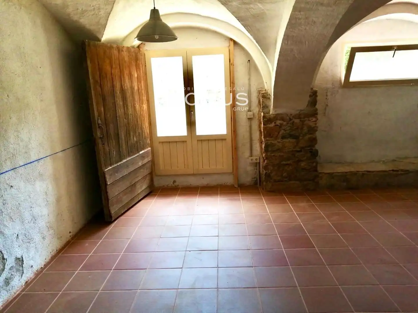 Casa adosada en venda en Besalú amb Calefacció