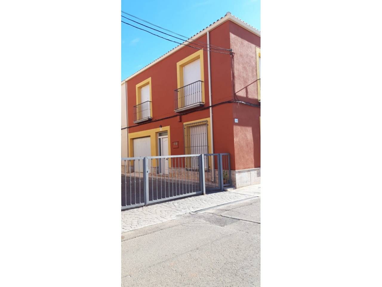 Vista exterior de Casa o xalet en venda en Las Labores   amb Calefacció i Jardí privat