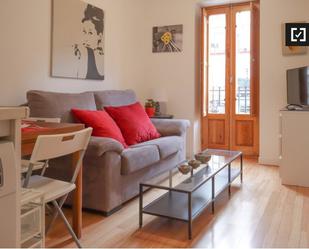 Living room of Flat to rent in  Madrid Capital  with Air Conditioner and Balcony