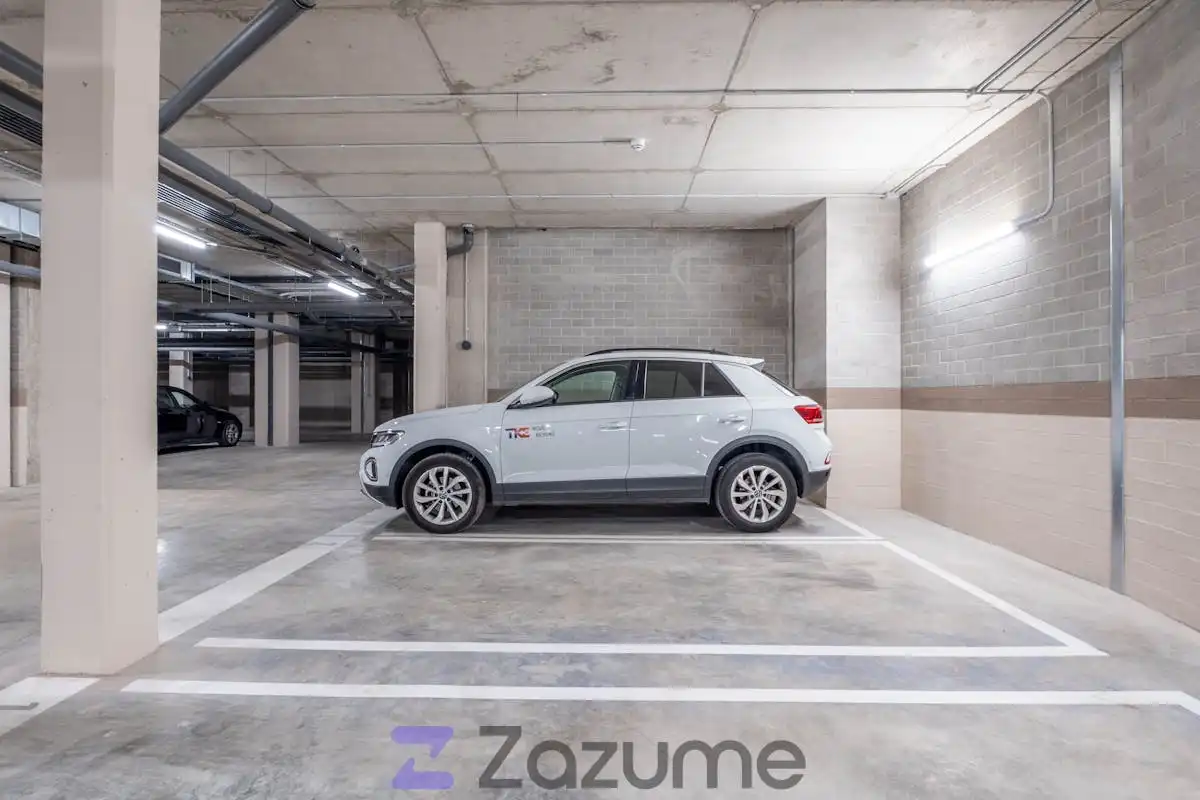 Parkplatz von Wohnung zur Miete in Zaragoza mit Klimaanlage, Heizung und Terrasse