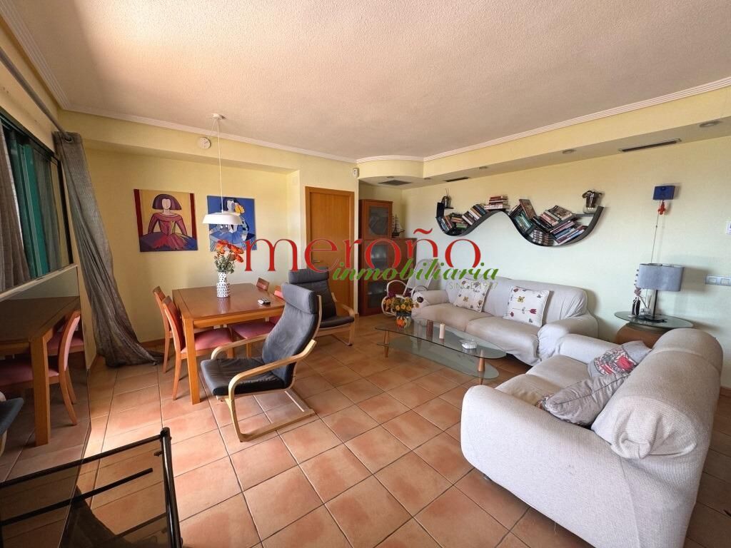 Sala d'estar de Apartament en venda en Santa Pola amb Aire condicionat, Calefacció i Jardí privat