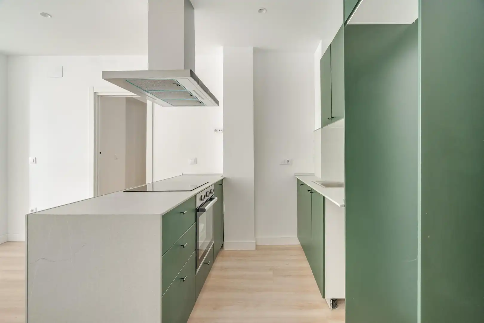 Flat with terrace for sale in Plaza Nogalera, imagen 2
