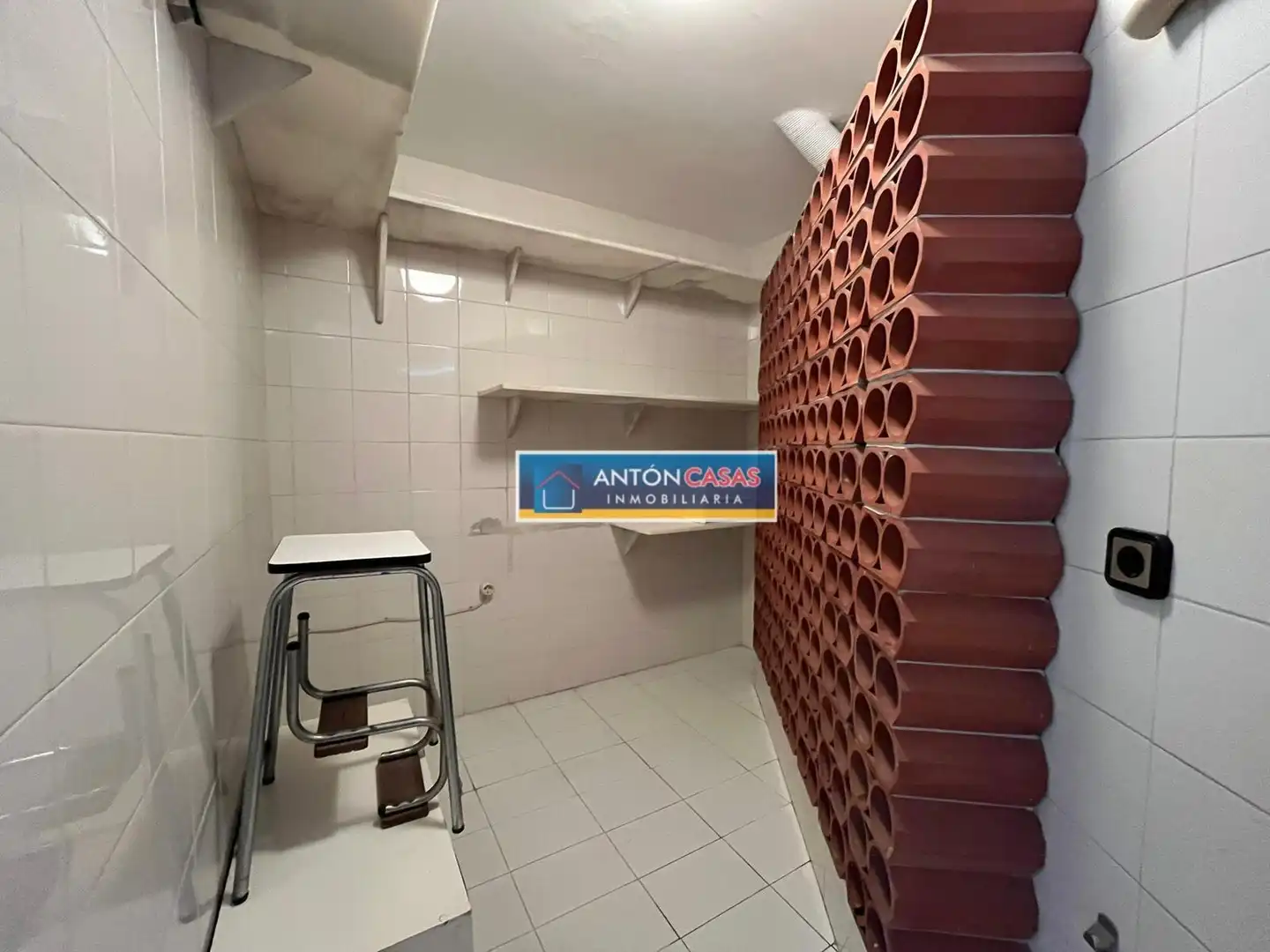 Dachboden zum Verkauf in Elda mit Balkon und Alarm