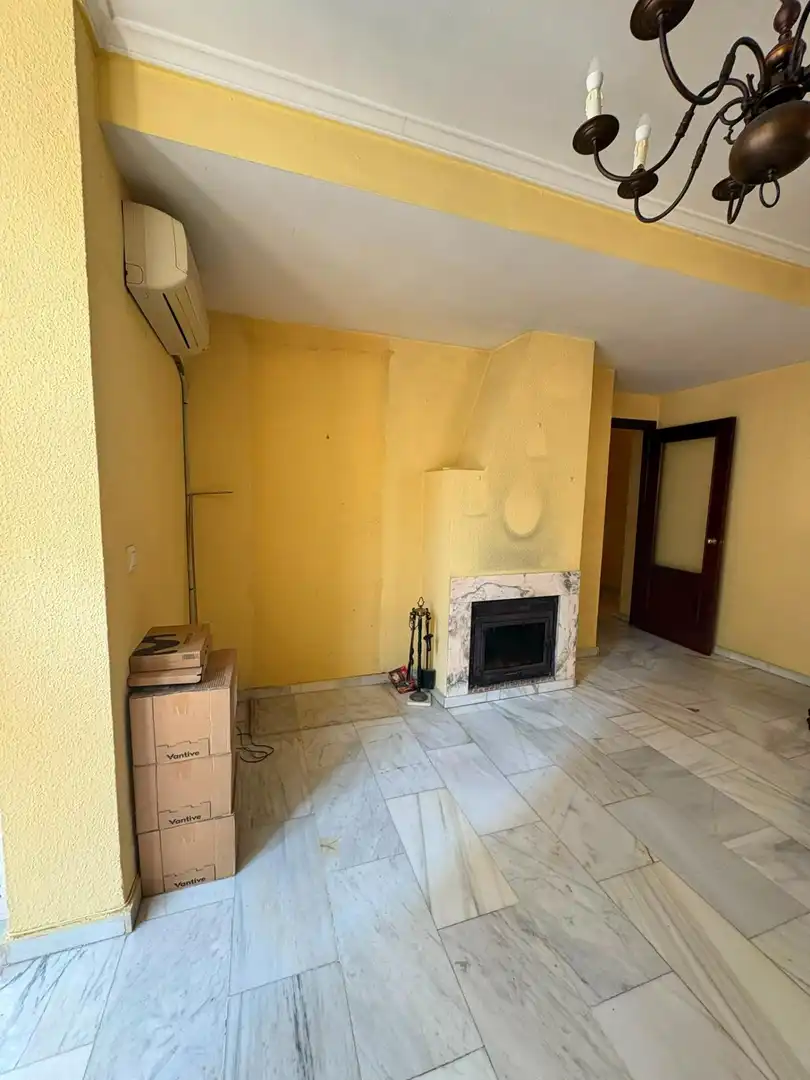 Casa adosada en venda en Cádiz amb Terrassa, Traster i Balcó