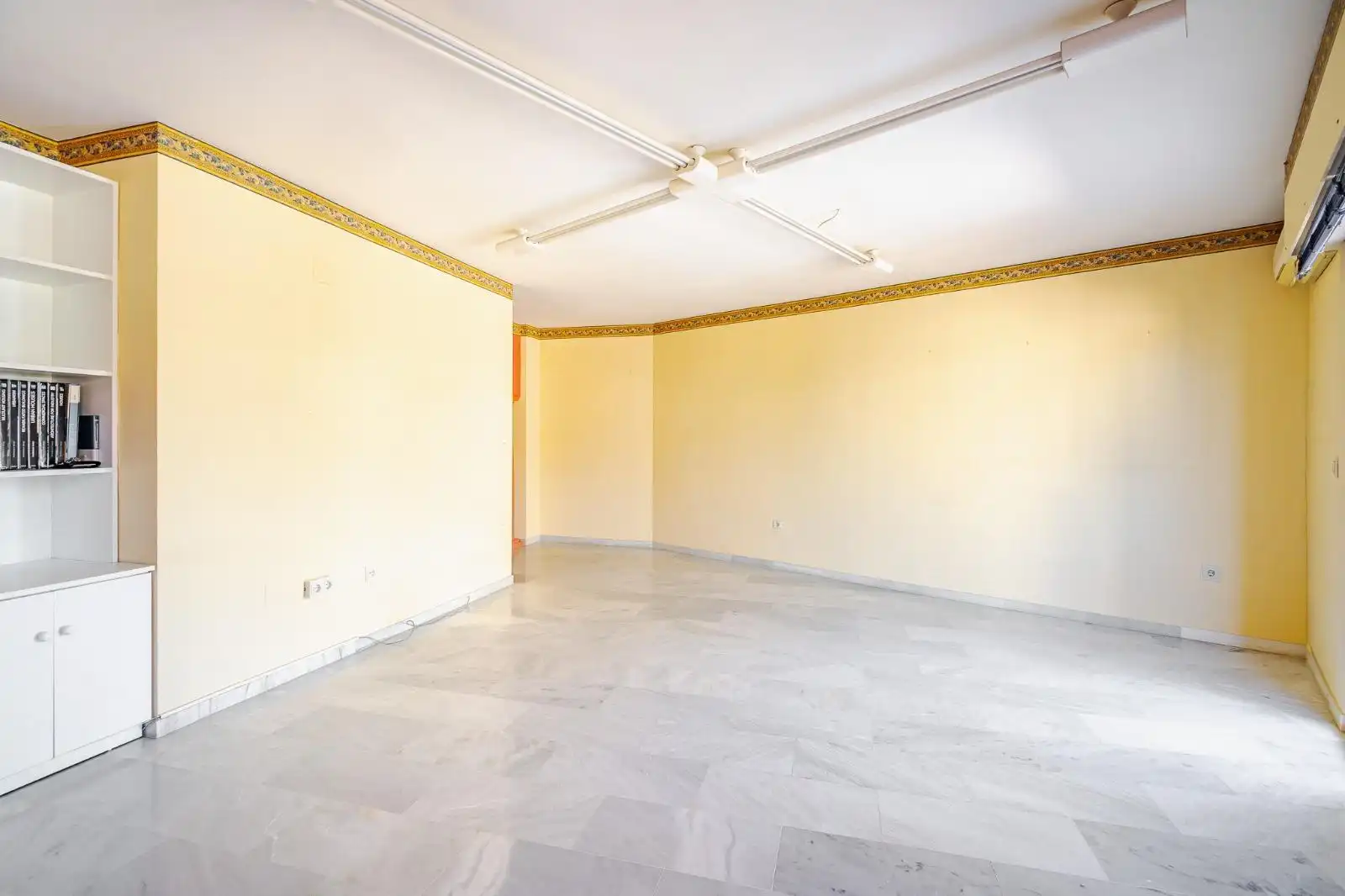 Apartment with lift for sale in Avenida Avenida Andalucía, imagen 5