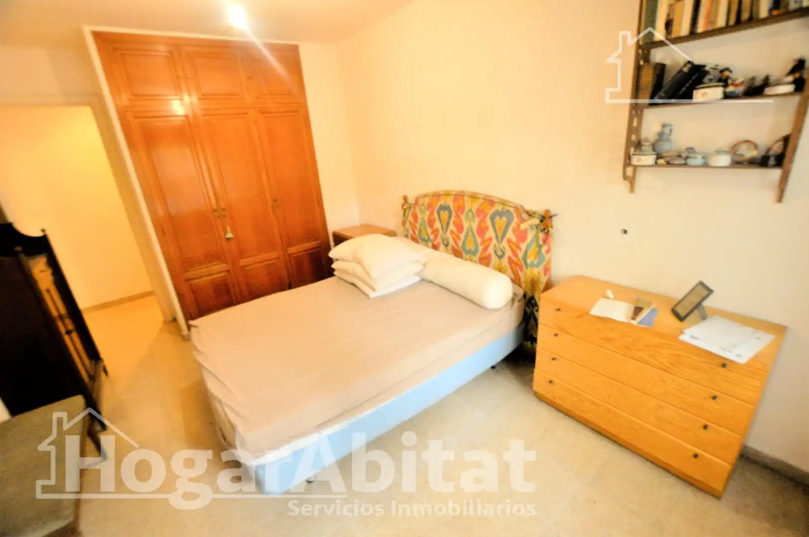 Habitación de Piso en venta en Valencia con Calefacción y Balcón