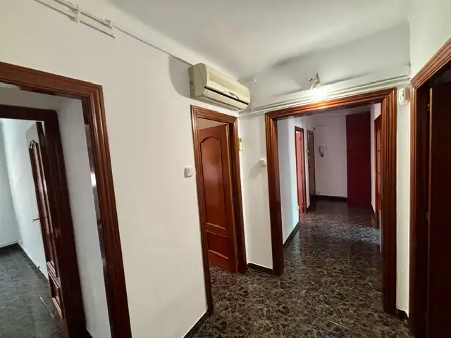 Flat for rent in L'Hospitalet de Llobregat  with Air Conditioner, Heating and Balcony