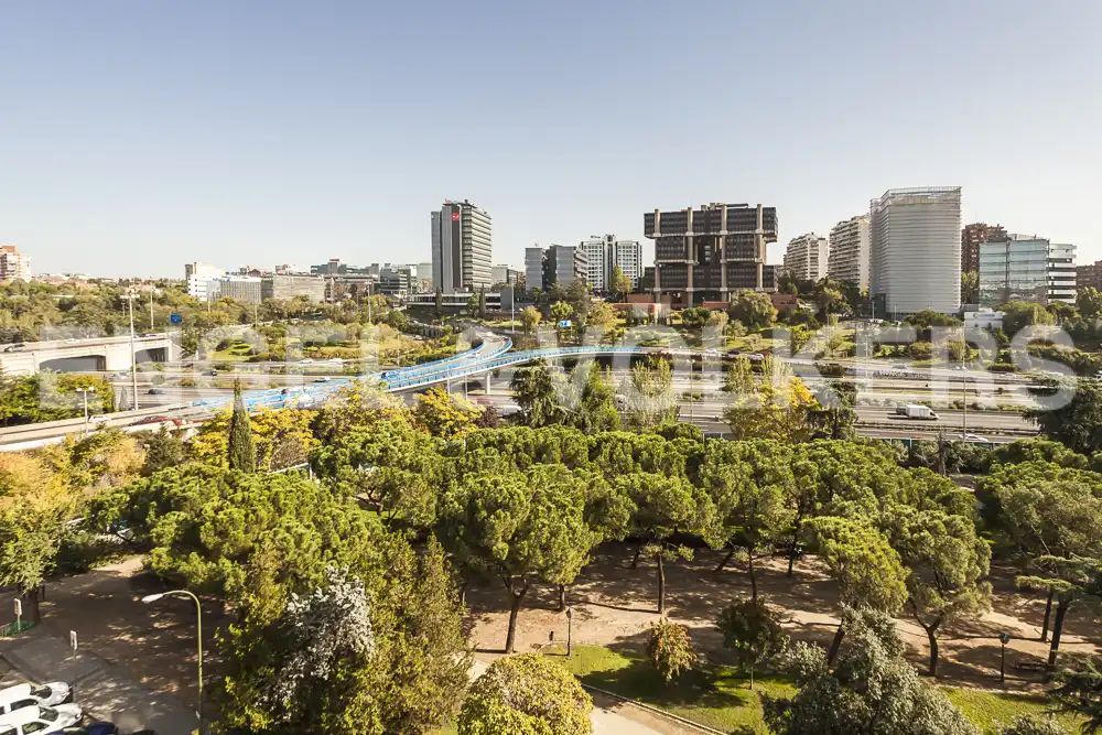 Außenansicht von Wohnung zur Miete in Madrid mit Heizung, Möbliert und Balkon