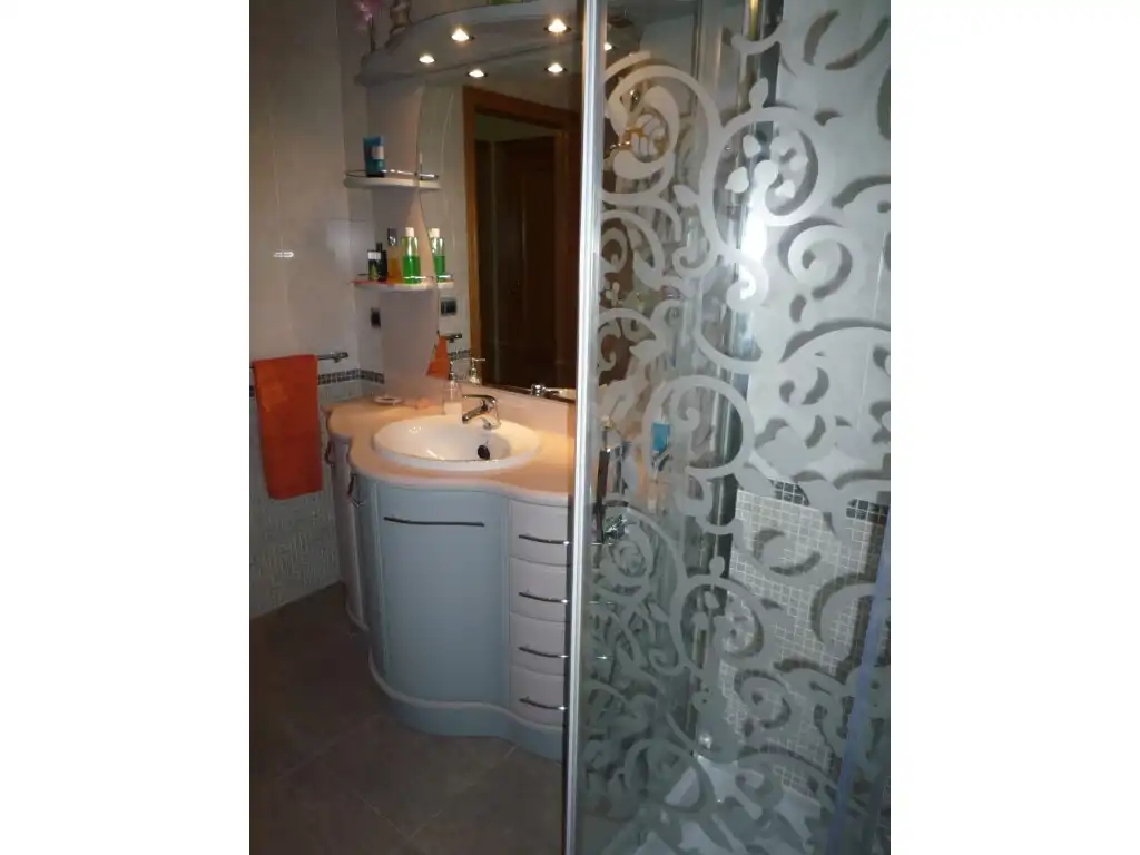 Baño de Casa adosada en venta en Carracedelo