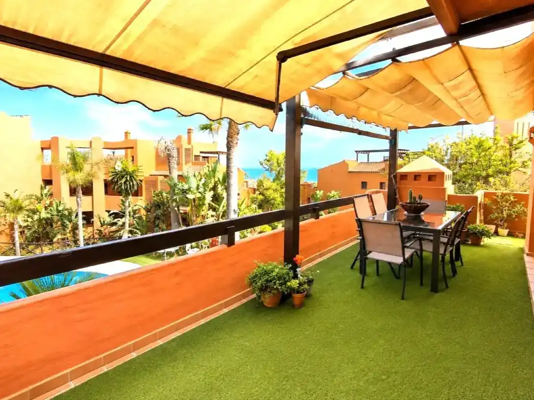 Terraza de Piso en venta en Estepona con Aire acondicionado, Piscina y Balcón