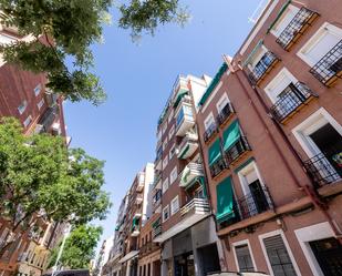 Vista exterior de Apartament en venda en  Madrid Capital