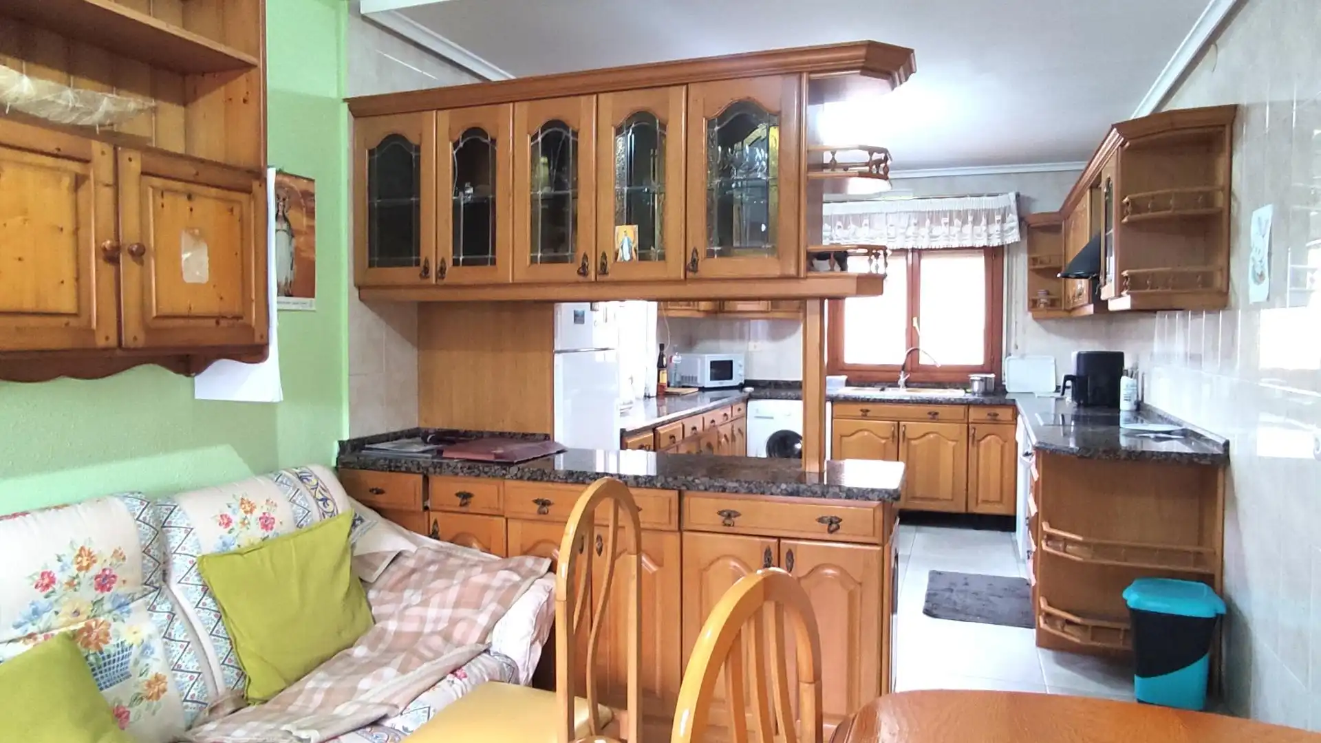 Cocina de Casa adosada en venta en Tardajos con Jardín privado, Terraza y Trastero