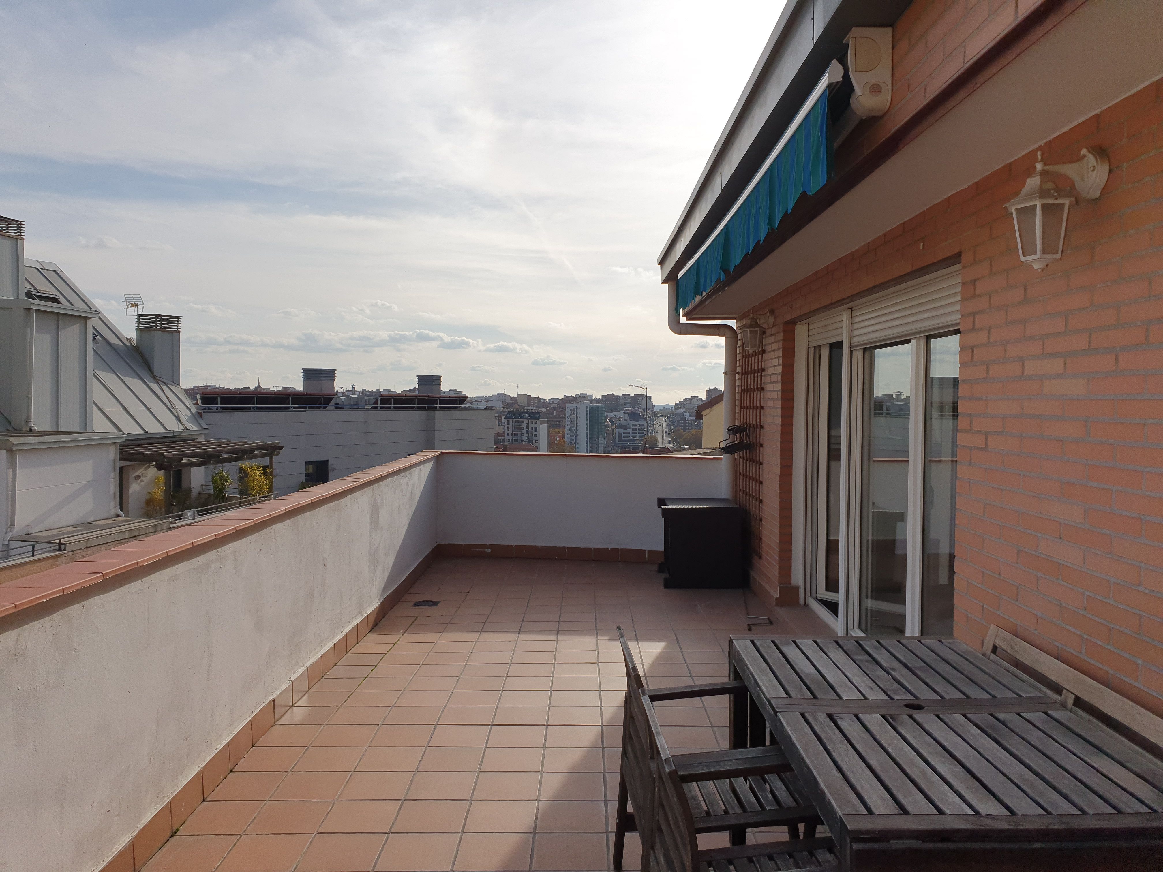 Terrassa de Àtic de lloguer en  Madrid Capital amb Aire condicionat, Calefacció i Terrassa