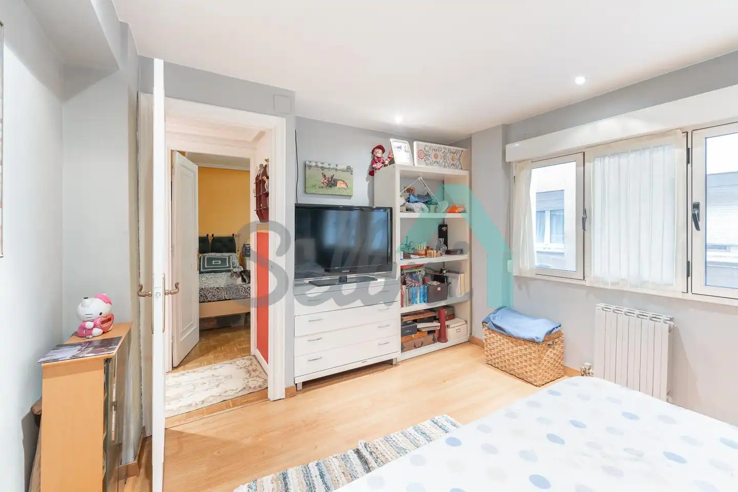 Habitación de Piso en venta en Gijón  con Calefacción, Parquet y Trastero