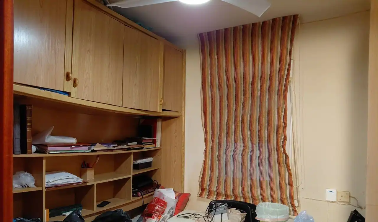 Piso en venta en L'Hospitalet de Llobregat con Aire acondicionado, Calefacción y Amueblado