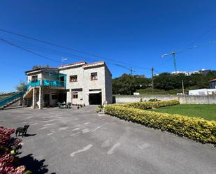 Vista exterior de Casa o xalet en venda en Santander amb Terrassa