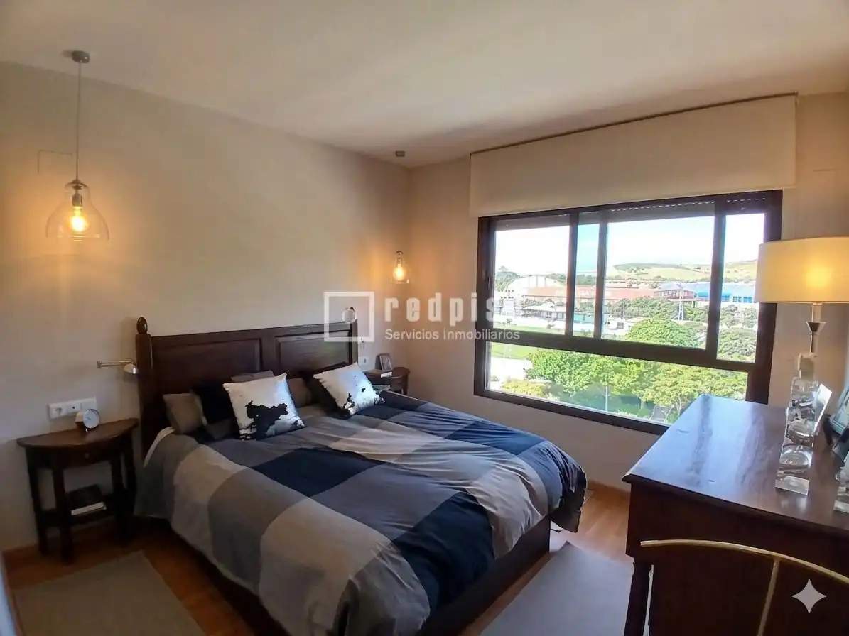 Habitación de Piso en venta en Torremolinos con Aire acondicionado, Calefacción y Piscina