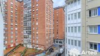 Vista exterior de Pis en venda en Bilbao  amb Calefacció, Traster i Moblat