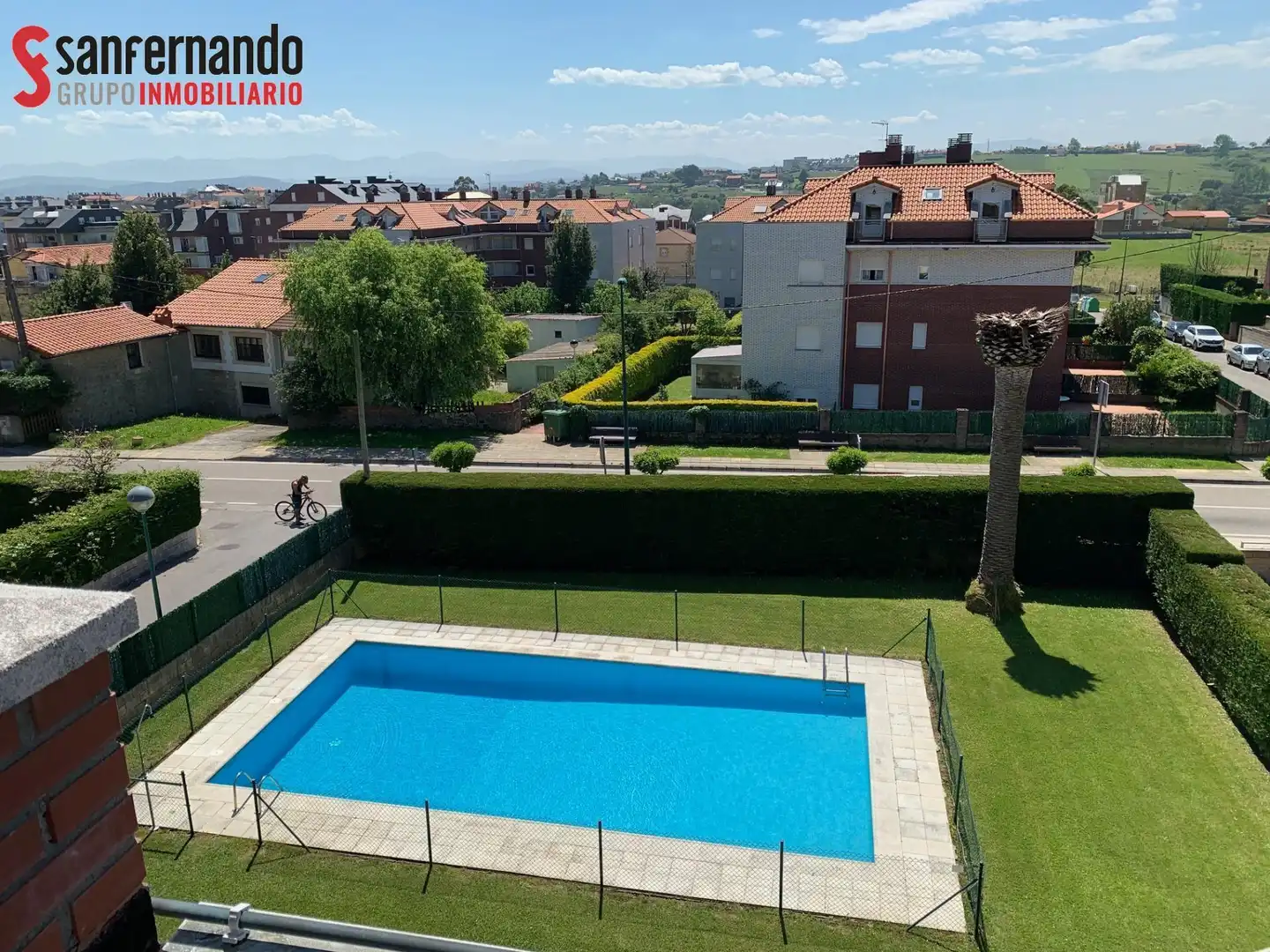 Piscina de Apartament de lloguer en Suances amb Calefacció, Jardí privat i Terrassa