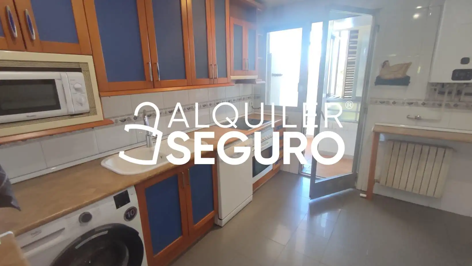 Kitchen of Flat for rent in Tres Cantos  with Heating