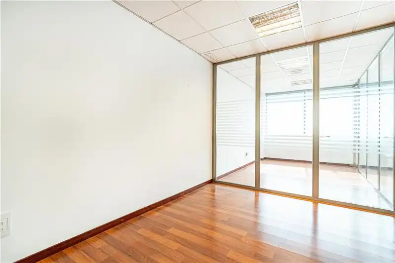 Office space with lift for sale in Nord, imagen 13
