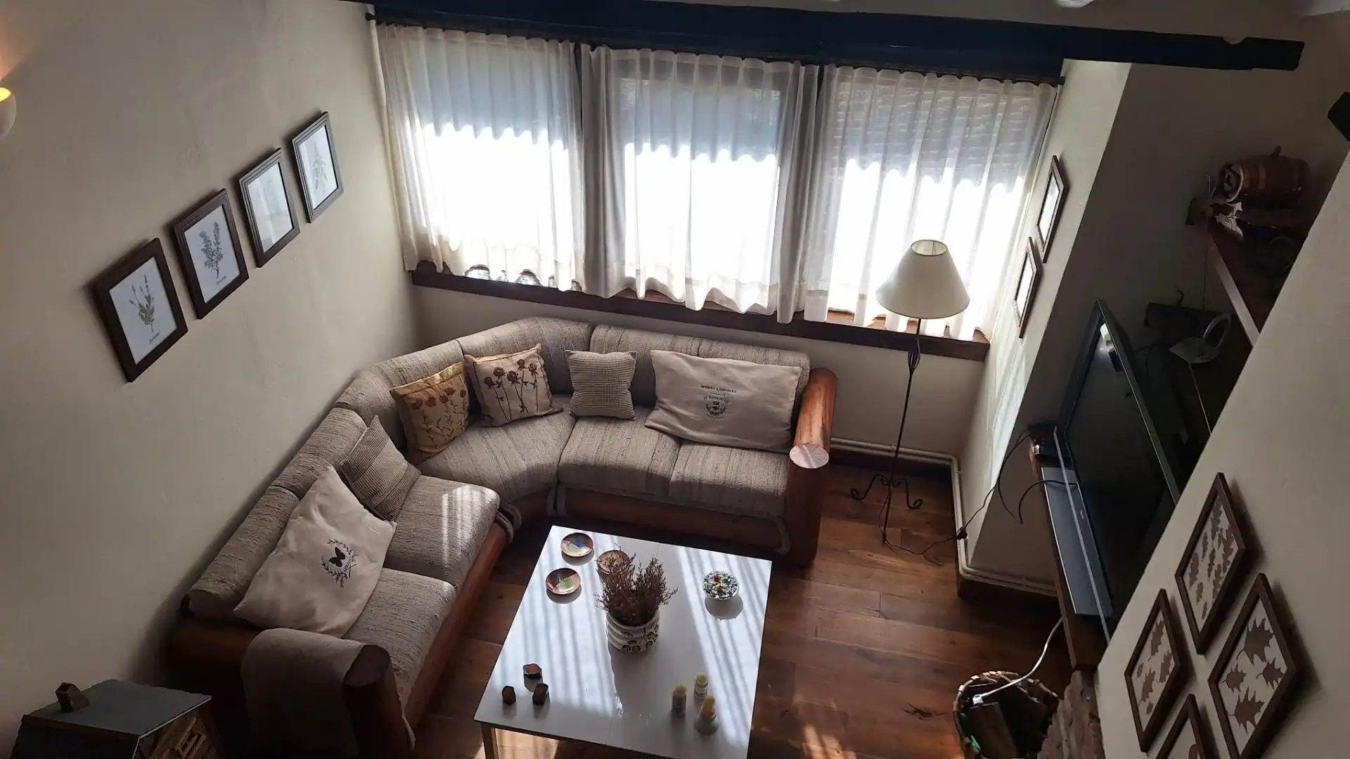 Sala de estar de Casa o chalet en venta en Camaleño con Calefacción, Trastero y Balcón