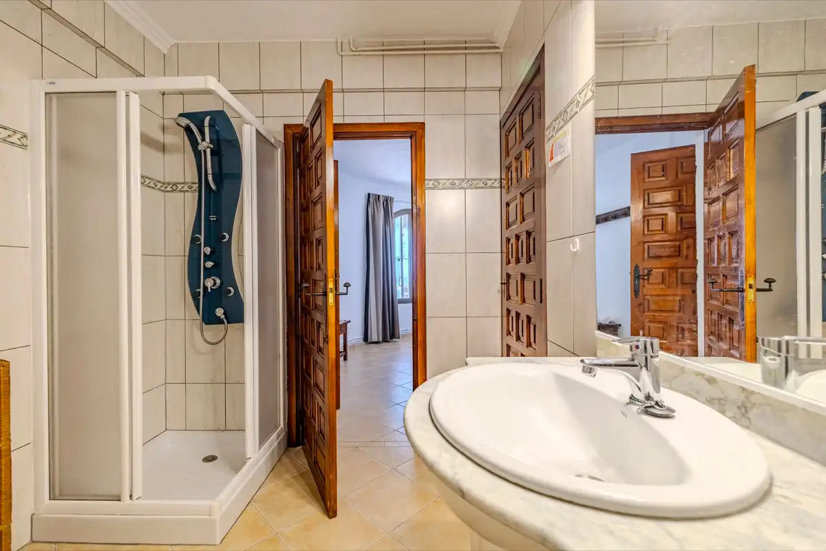 Bathroom of Houses for sale in Jávea / Xàbia  with Air Conditioner, Heating and Private garden