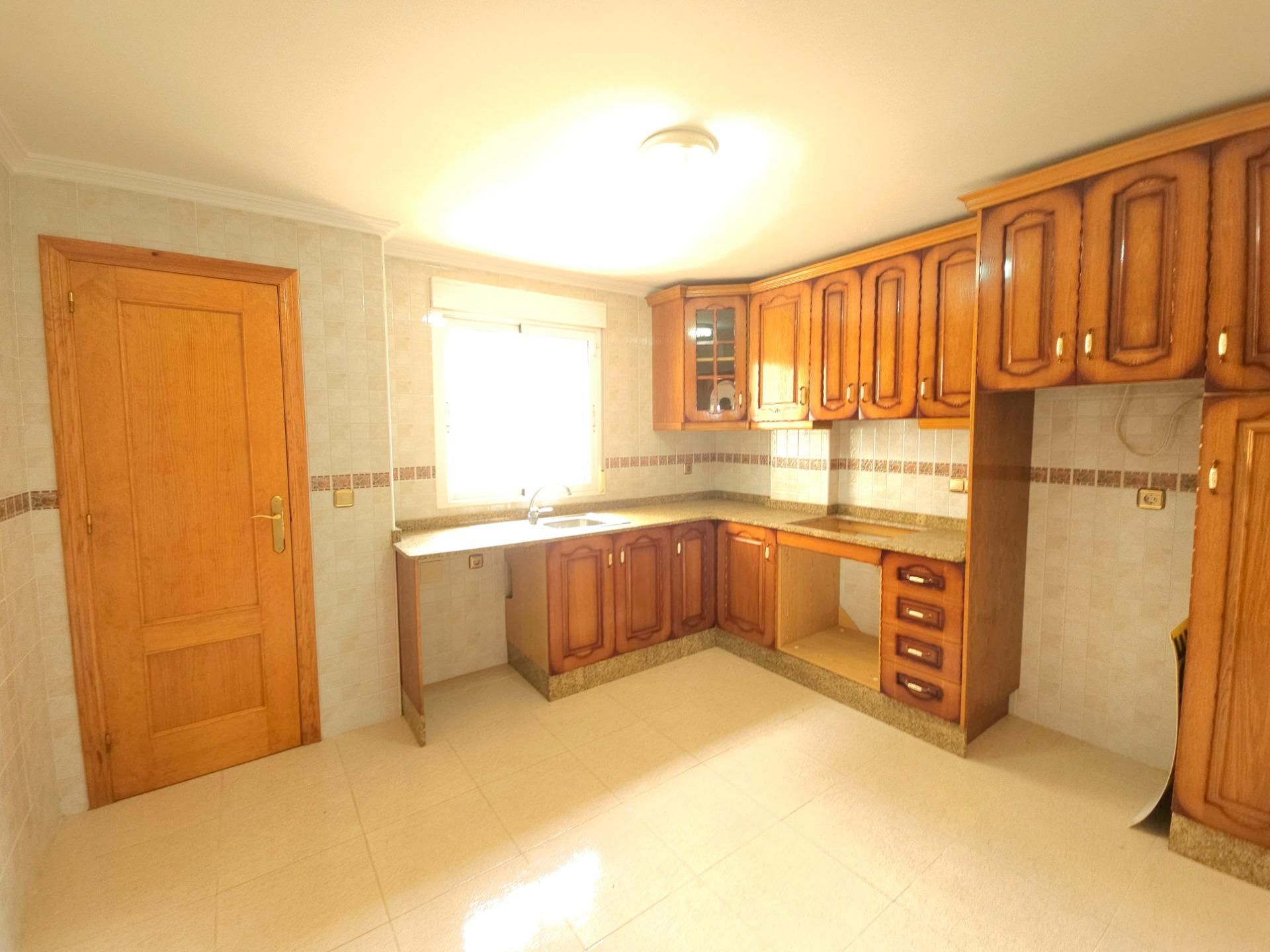 Cuina de Casa o xalet en venda en Elche / Elx